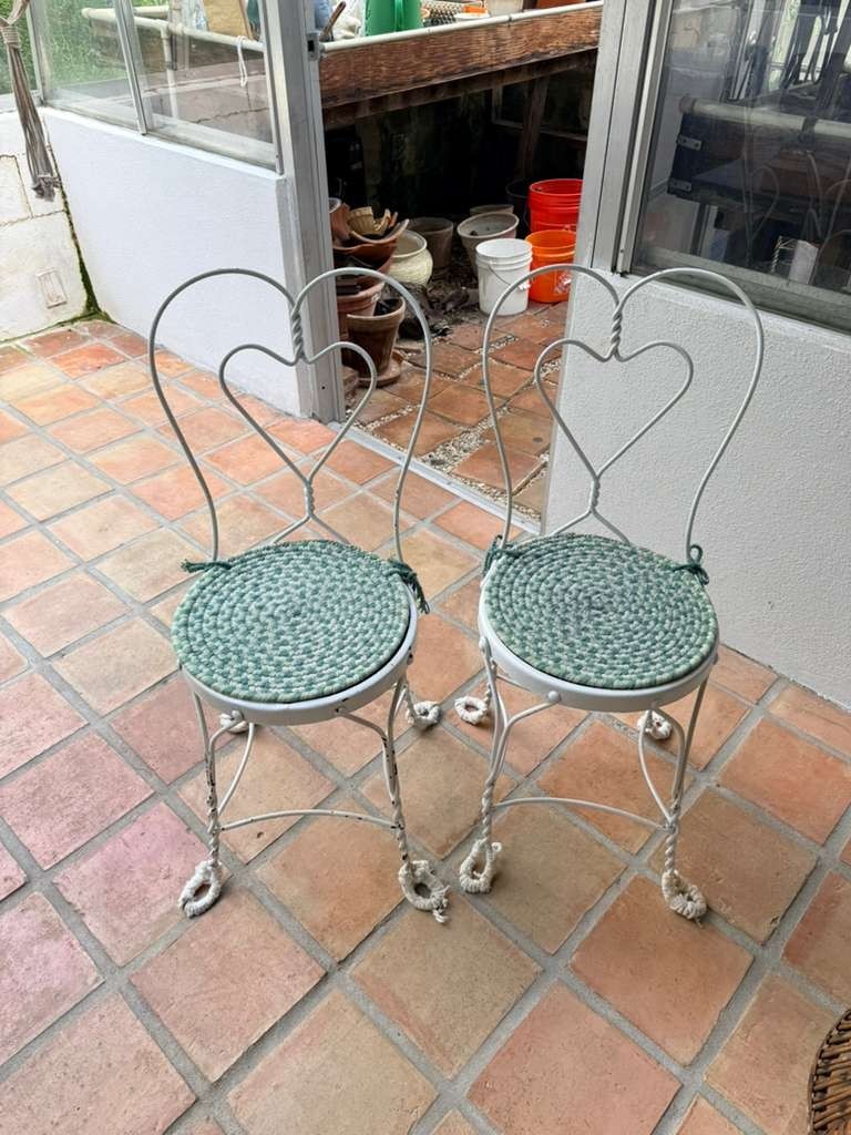 Vintage Woodard Wrought Iron Mesh Patio Set Of 5/Table And 4 Barrel Chairs White