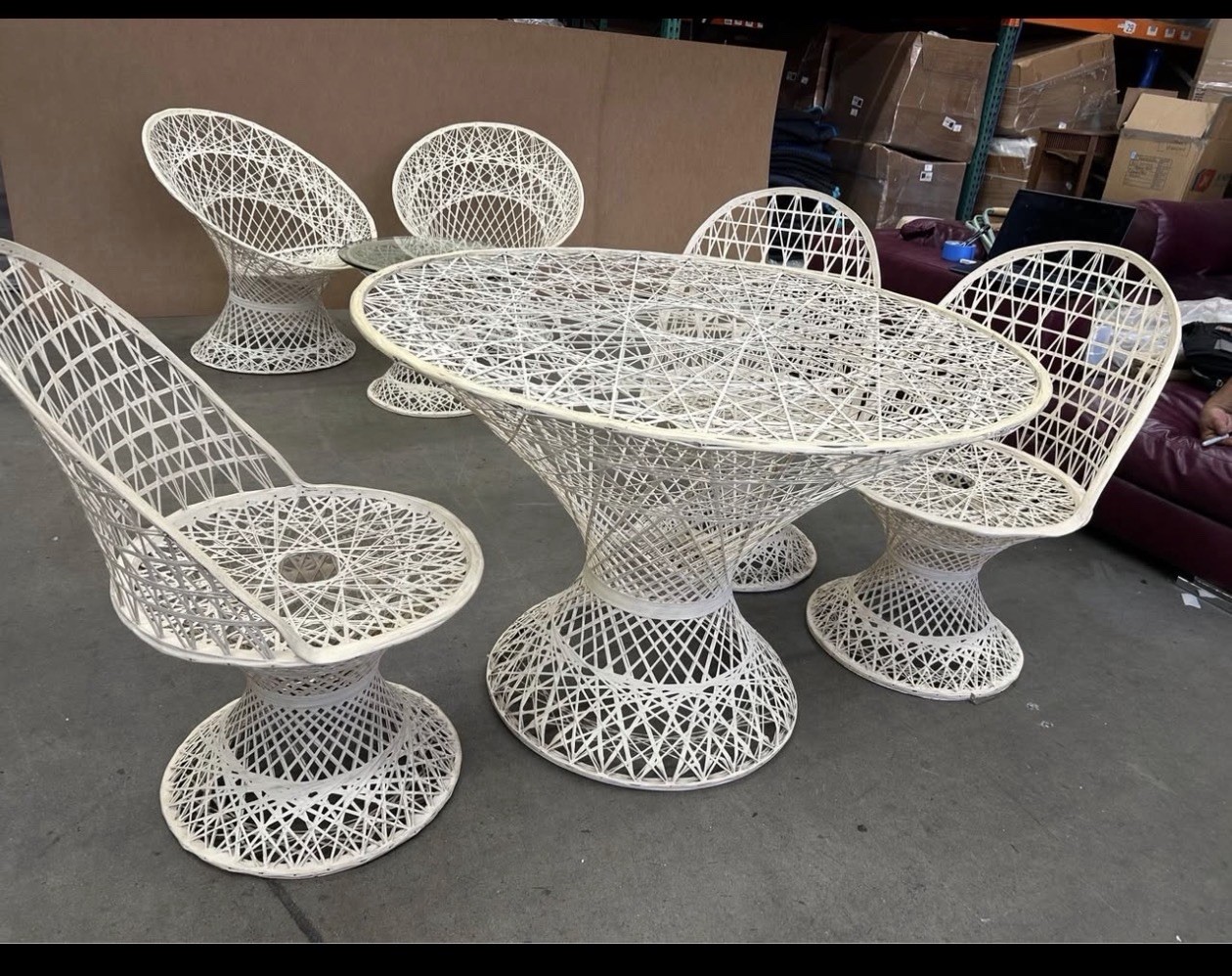 Russell Woodard Mid-Century Modern White Spun Fiberglass Patio Set, 5-Piece