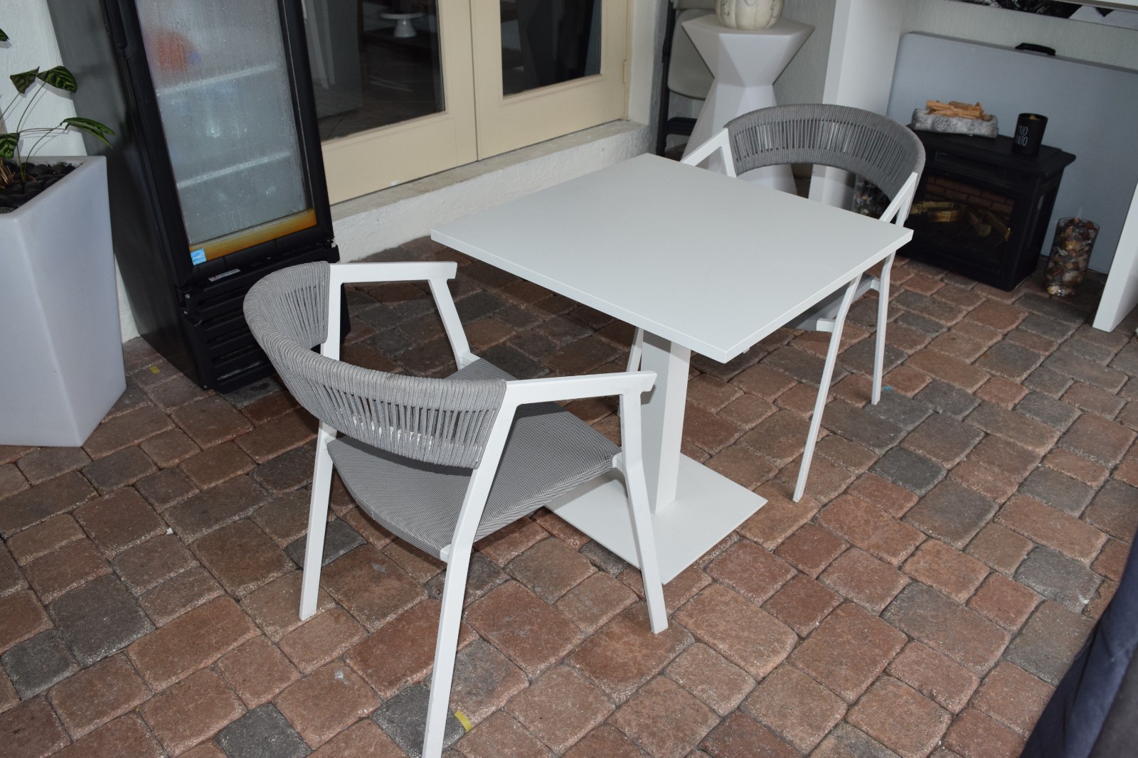 Garden Art Patio Metal Patio Table Set With 2 Stackable Garden chairs Set