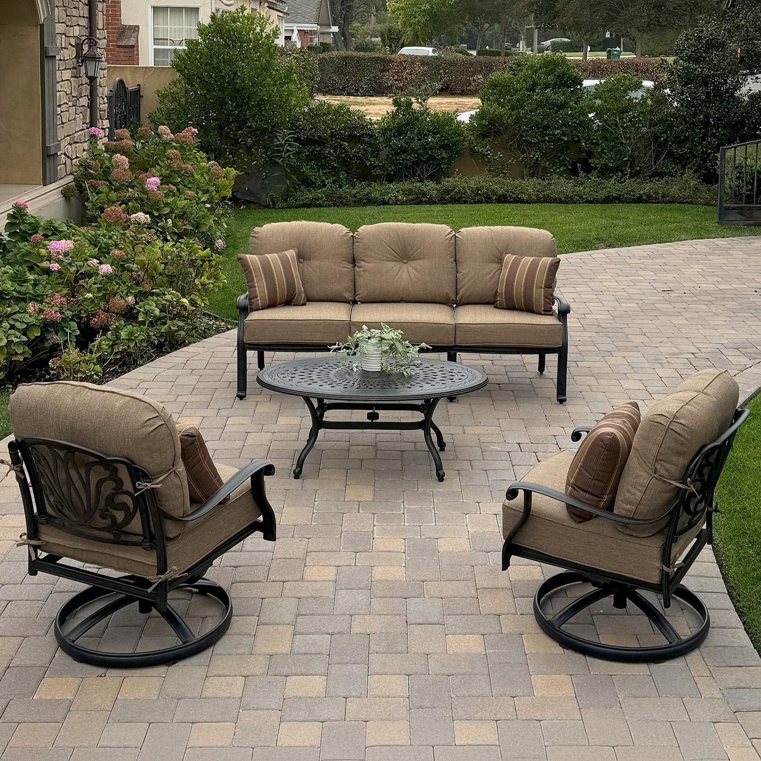 Elisabeth 4 Pc Cast Aluminum Seating Set 46 X 31 Inch Oval Table & Swivel
