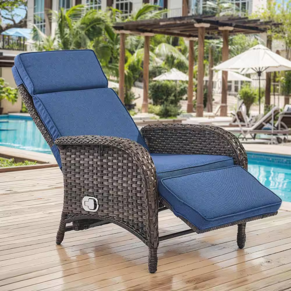 Brown 1-Piece Wicker Outdoor Recliner with Olefin Blue Cushions and Flat Armrest