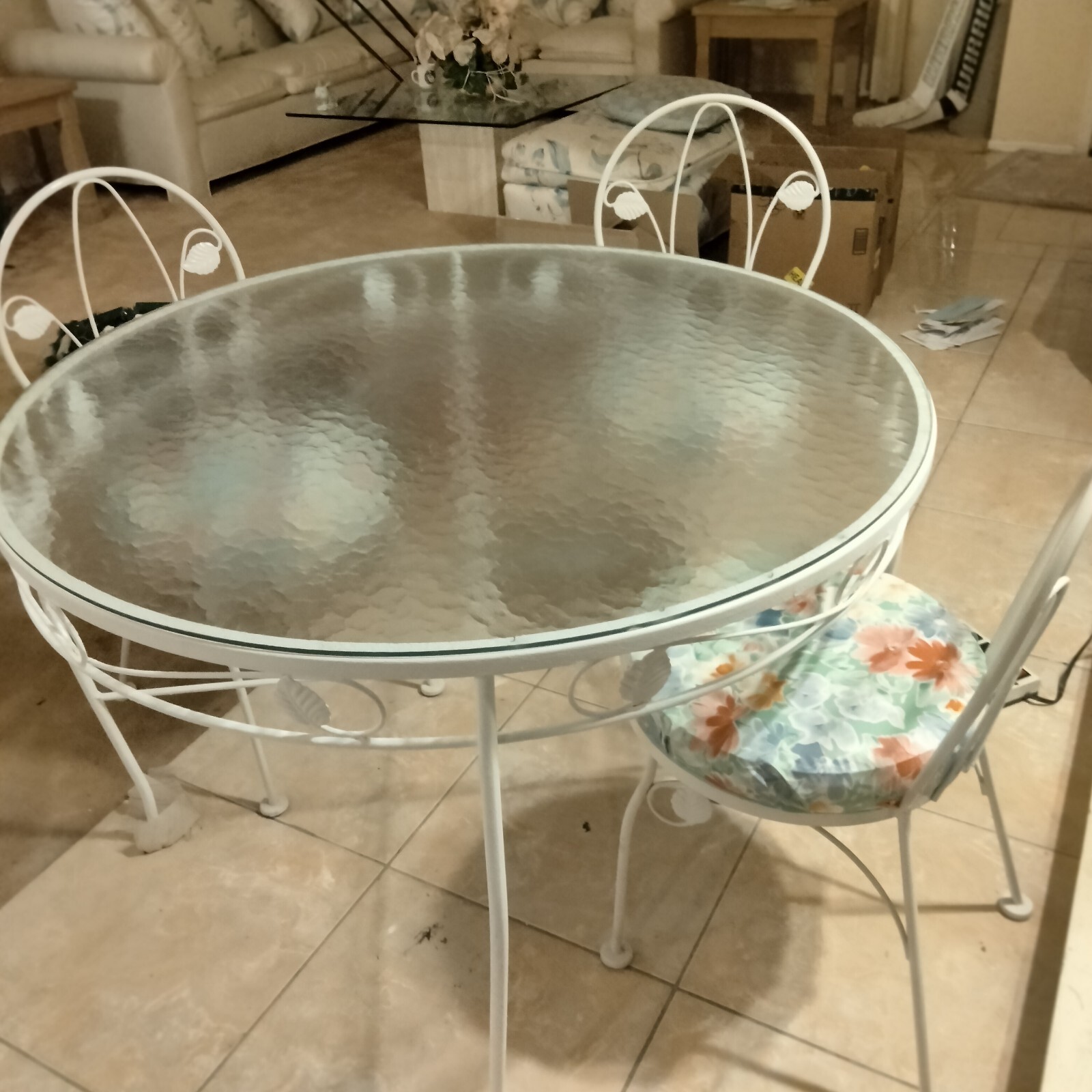 Vintage Outdoor Patio Furniture Dinette Set ’70s Wrought Iron White Seats 4