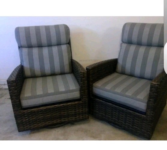 Two-Piece Rattan/Wicker Lounge Set Brown Chairs with Gray Striped Cushions