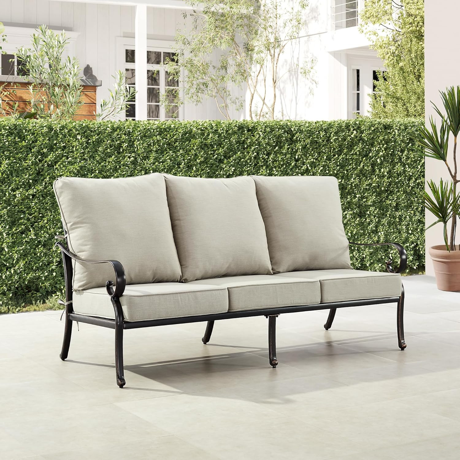 Stylish Black Aluminum Outdoor Deep Seating Sofa with Light Grey Cushions