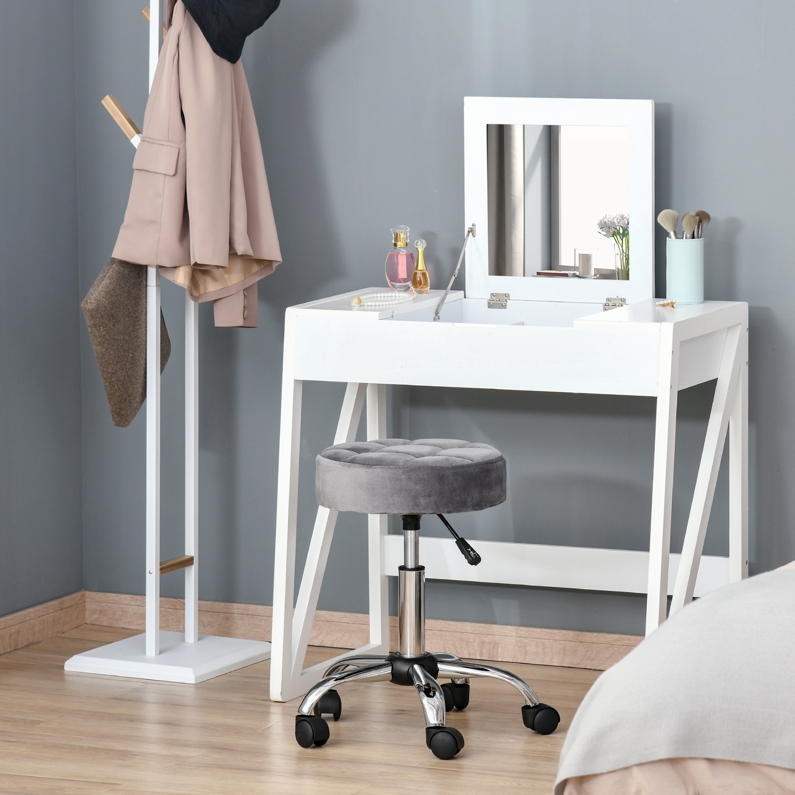 Round Vanity Stool with Height Adjustable Lift & Luxury Style Upholstery