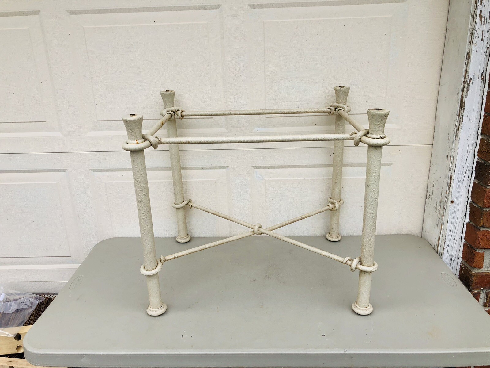 Vintage Mid-Century Modern Giacometti Style Wrought Iron End Table