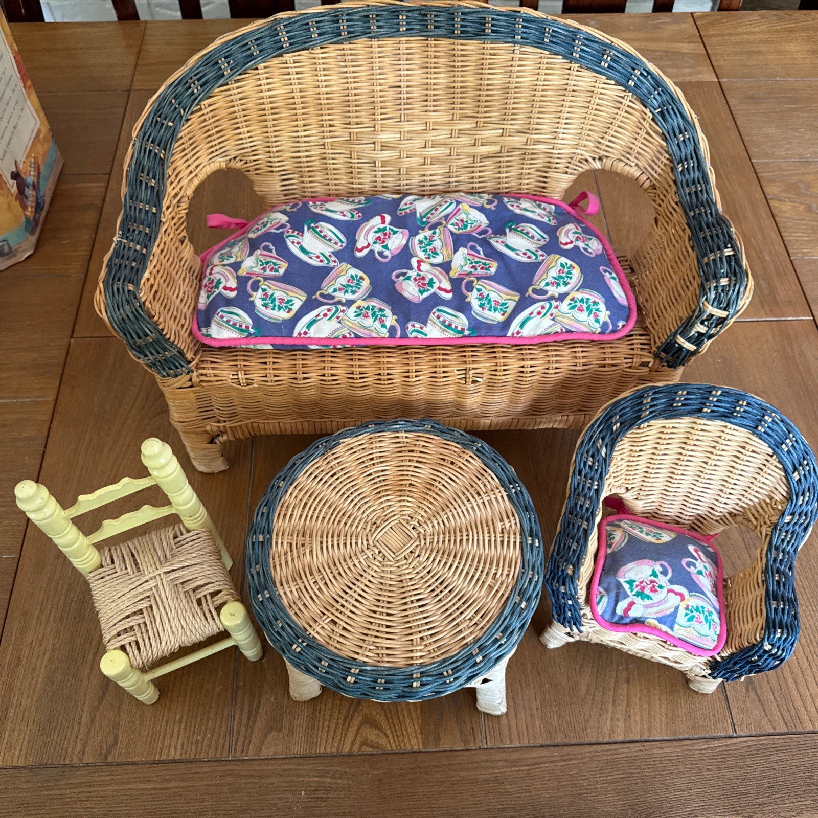 VINTAGE MUFFY VANDERBEAR RATTAN Wicker FURNITURE 4 PIECE Table Chair Settee